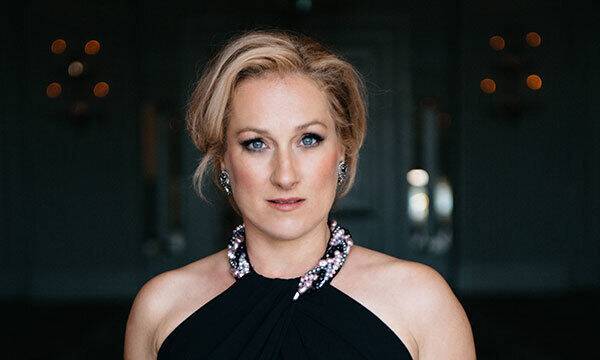 소프라노 디아나 담라우. 롯데콘서트홀 제공