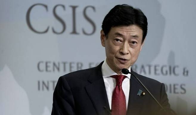 니시무라 야스토시 일본 경제산업상 [사진 = 연합뉴스]