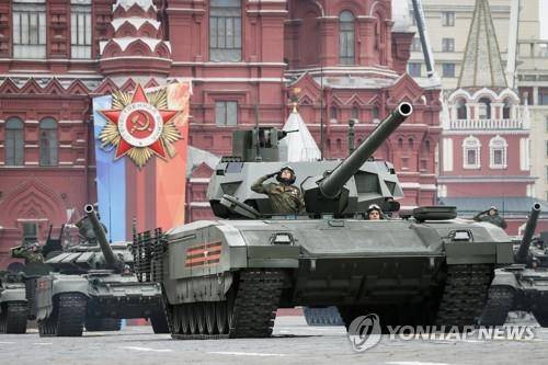 러시아의 신형 전차 T-14 아르마타 [AP=연합뉴스 자료사진, DB화 및 재배포 금지]