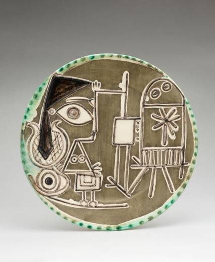 국립현대미술관 전시에 나온 피카소의 도자기 작품 '이젤 앞의 자클린'(1956). 피카소가 1953년 만나 1973년 작고하던 해까지 여생을 함께한 연인 자클린의 얼굴을 묘사했다. 입체주의 스타일이 반영된 이 작품은 우아하면서도 생동감이 넘친다. 국립현대미술관 제공