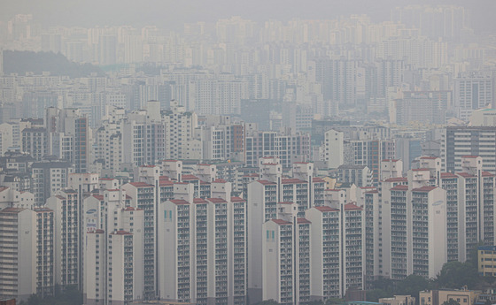 지난 20일 오전 서울 남산에서 바라본 서울 시내 아파트의 모습. 〈사진=연합뉴스〉