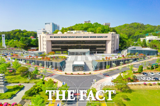 충남대학교는 교육부와 과학기술정보통신부의 '2023년도 실험실 특화형 창업선도대학(2단계)사업' 단독형 주관기관에 대학 창업지원단이 선정됐다. / 충남대