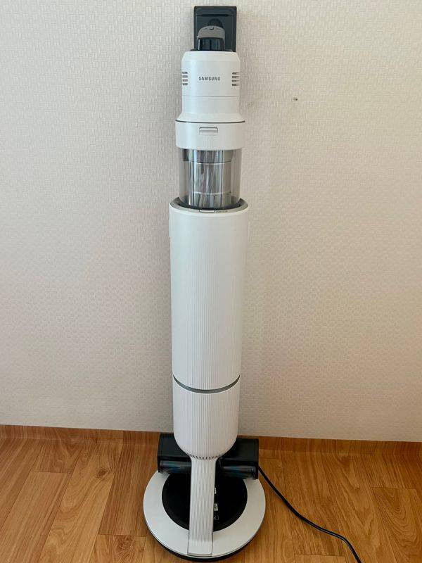 삼성전자 비스포크 제트 AI 2023 전체 모습. 작아진 헤드가 다소 아쉽다. [사진=한예주 기자]