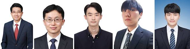 이번 연구에 참여한 연구진. 왼쪽부터 현택환 IBS 나노입자 연구단 단장, 김대형 부단장, 이왕희 연구원, 이찬우 연구원, 차기두 서울대 의대 교수. /IBS