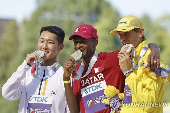 2022 세계육상선수권 남자 높이뛰기 메달리스트 [EPA=연합뉴스 자료사진]