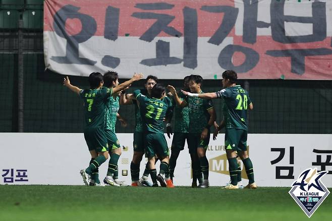 김포솔터축구장/ 2023 하나원큐 FA CUP/ FA컵/ 3라운드/ 3R/ 김포FC vs FC서울/ 김포 고정운 감독/ 사진 곽동혁