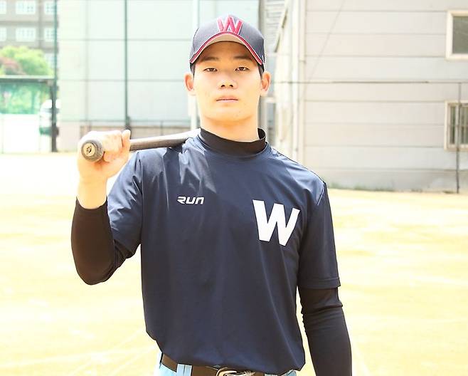 "휘문고 3학년 정안석, 김민석의 타격 폼을 닮은 선수"... 정안석은 AG 예비 엔트리에 선발되기도 했다 (사진 = 전상일)