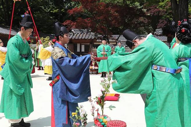 연경당 진작례-의례. (사진=한예종 세계민족무용연구소 제공) photo@newsis.com *재판매 및 DB 금지