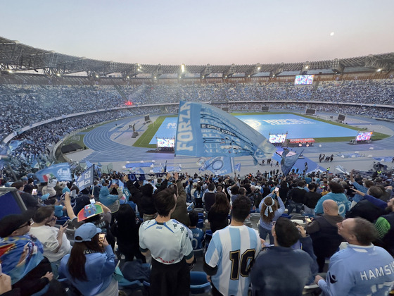 Thousands of Napoli supporters gather at the Diego Armando Maradona Stadium in Naples, Italy to watch a broadcast of the Serie A match between Napoli and Udinese being played in Udine, Italy on Thursday.  [EPA/YONHAP]