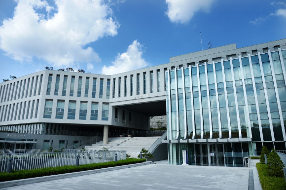 현대바이오사이언스(현대바이오)가 신종 코로나바이러스 감염증(코로나19) 치료제의 기술수출 성과를 거둘 수 있을 지 주목된다. 사진은 현대바이오 서울사무소. /사진=현대바이오사이언스