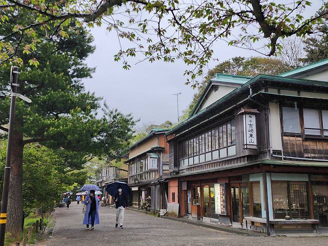 겐로쿠엔 가는 길