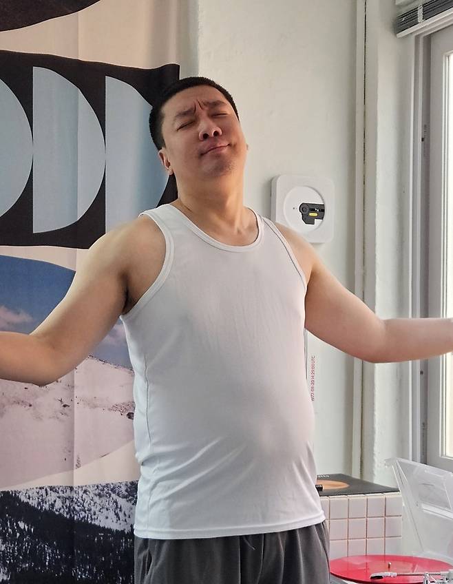 [서울=뉴시스]지난달 17일, 유튜브 채널 '미남재형'과 '동네놈들' 활동을 병행하는 개그맨 정재형이 중구의 한 미팅룸에서 뉴시스와 인터뷰를 가졌다. 2023.05.05. photo@newsis.com *재판매 및 DB 금지