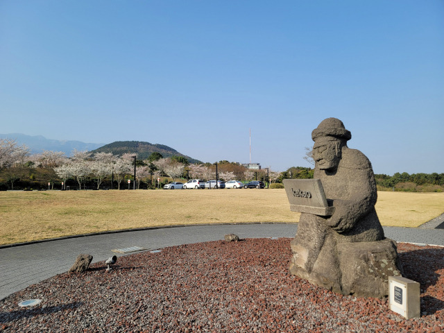 제주 영평동 카카오 스페이스닷원에 있는 조형물. 제주=김성태 기자