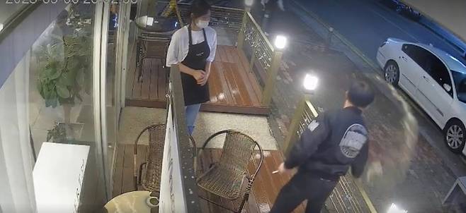 [사진 출처 = 네이버 카페 아프니까 사장이다 캡처]