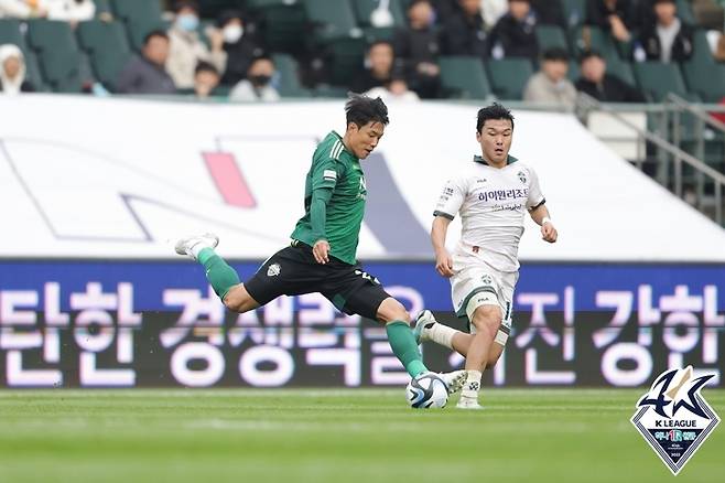 전북 홍정호(왼쪽). 제공 | 한국프로축구연맹