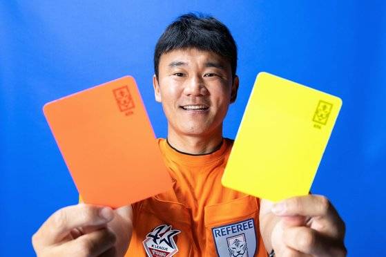 정동식 심판은 11년차 베테랑 심판이다. 지난해 대한축구협회 올해의 심판상을 받았다. 장진영 기자