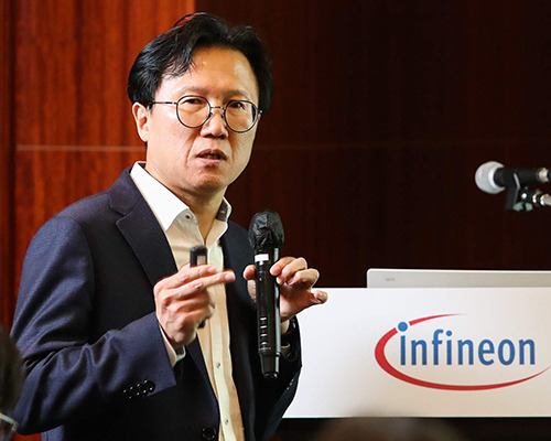 Choi Jae-hong, vice president of Infineon Technologies Korea speaks during a press conference held at Lotte Hotel World in Seoul on May 9. [Photo provided by Infineon Technologies Korea]