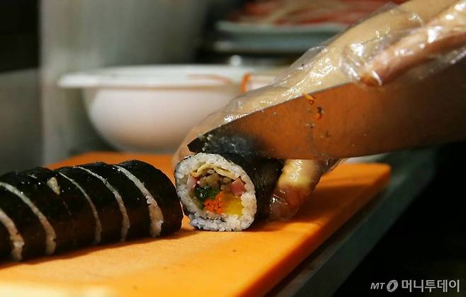 '계란 빠진 김밥' 자료사진. /사진=김휘선 기자