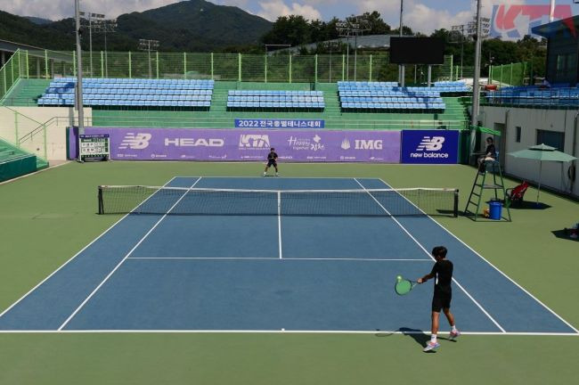 영광군이 오는 19일부터 22일까지 영광스포티움과 한수원 사택 테니스장에서 ‘전국 꿈나무 테니스 영광대회’를 개최한다.[사진제공=영광군]