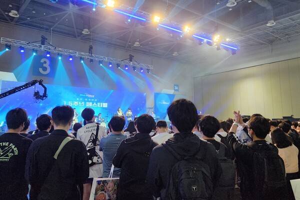 - OST 음악회에도 정말 많은 사람이 몰렸다