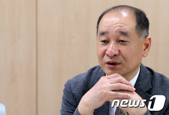 '밧데리 아저씨'로 불리는 박순혁 금양 전 홍보이사. 2023.4.26/뉴스1 ⓒ News1