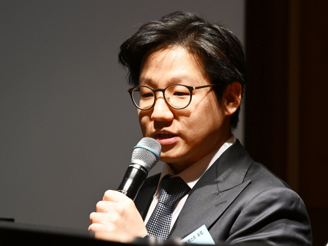 서범석 루닛 대표가 23일 서울 중구 신라호텔 영빈관에서 열린 ‘제9회 서경 인베스트 포럼’에서 AI 의료 진단 산업 성장 전망을 주제로 발표하고 있다. 오승현 기자