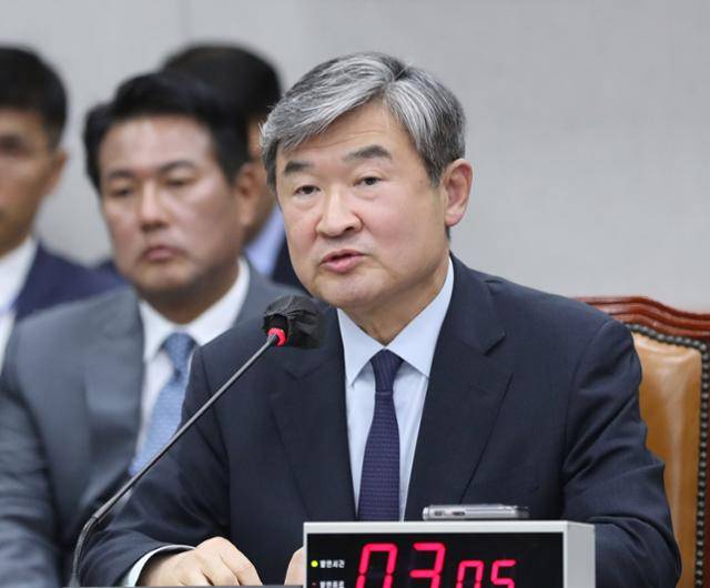 조태용 국가안보실장이 24일 오후 서울 여의도 국회에서 열린 운영위원회 대통령실 업무보고에 참석해 의원 질의에 답하고 있다. 고영권 기자