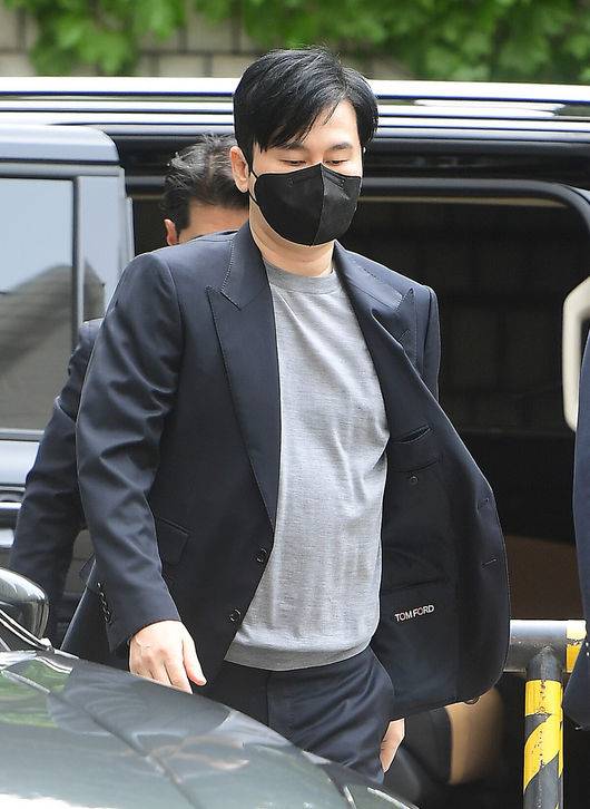 [OSEN=김성락 기자] 24일 오후 서울 고등법원에서 YG엔터테인먼트 양현석 총괄 프로듀서의 특정범죄가중처벌 등에 관한 법률 위반 혐의 항소심 2차 공판이 진행됐다. 양현석 전 YG대표가 법원으로 출석하고 있다. 2023.05.24 /ksl0919@osen.co.kr