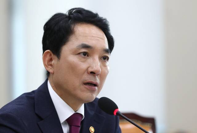 박민식 국가보훈부장관 후보자가 지난 22일 오전 서울 여의도 국회 정무위원회에서 열린 인사청문회에서 의원 질의에 답하고 있다. 뉴시스