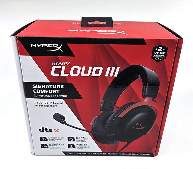 하이퍼엑스 클라우드 III(HyperX Cloud III) 유선 게이밍 헤드셋 제품 패키지 (출처=IT동아)