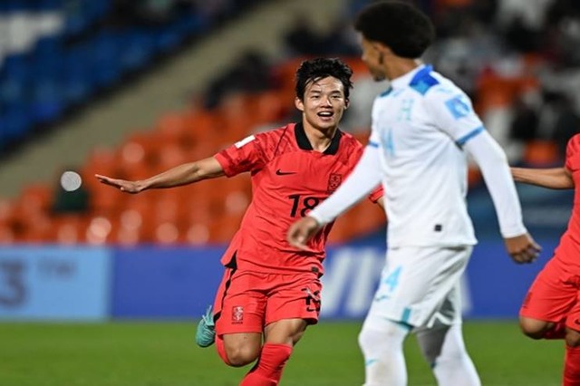 한국의 박승호는 26일 온두라스와 2023 U-23 FIFA월드컵 F조 2차전에서 1-2로 뒤진 후반 17분 극적인 헤더 동점골을 터뜨렸다. /멘도사(아르헨티나)=KFA