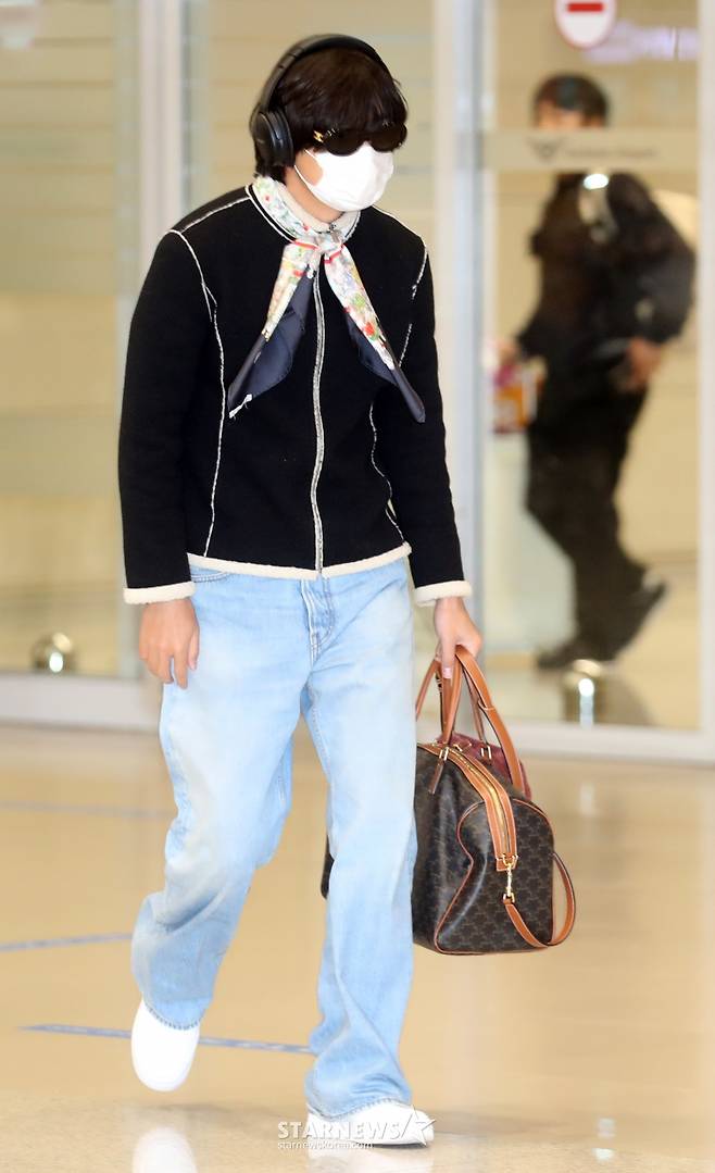 BTS 뷔 '인사하는 곰돌이'[★포토]