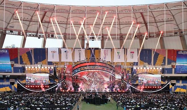 지난 27일 부산아시아드주경기장에서 HD현대가 후원하는 '제 29회 드림콘서트' 가 열리고 있다. HD현대 제공