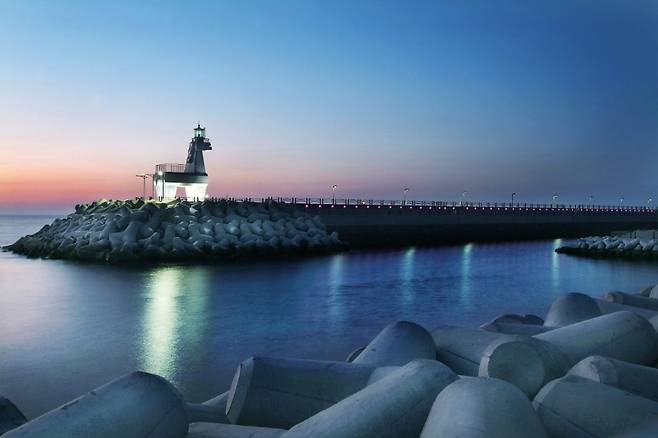 이호테우 말 등대 (사진, 비짓제주)