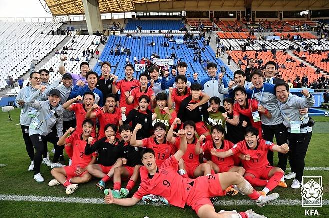 ▲ 환호하는 U-20 대표팀 ⓒ대한축구협회