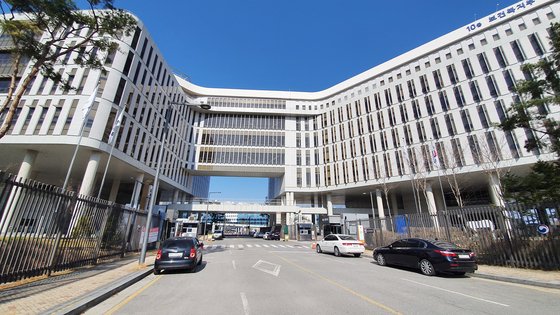 정부세종청사 보건복지부(오른쪽 건물). 중앙포토