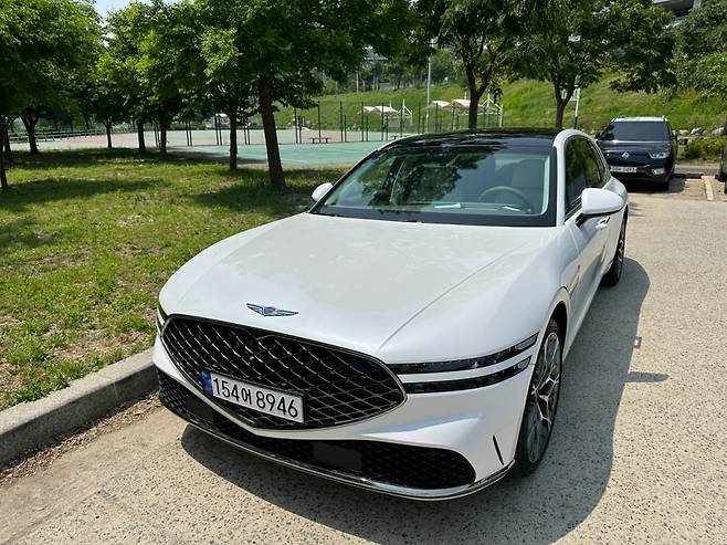 제네시스 G90 일반 모델 2023년식/사진=이강준 기자