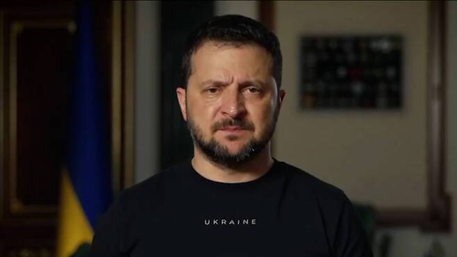 볼로디미르 젤렌스키 우크라이나 대통령은 29일(현지시간) 러시아군을 상대로 한 대반격 개시 시점을 확정했다고 밝혔다. / 사진=우크라이나 대통령실 유튜브