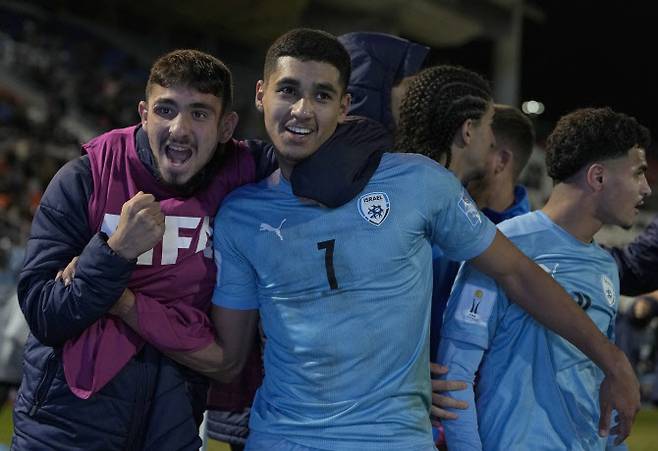 첫 출전한 U-20 월드컵에서 8강 진출을 이룬 뒤 기뻐하는 이스라엘 선수들. 사진=AP PHOTO