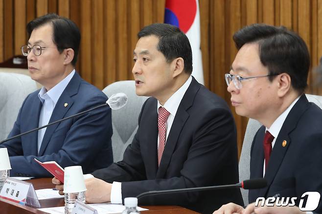박대출 국민의힘 정책위의장이 31일 오후 서울 여의도 국회에서 열린 응급의료 긴급대책 당·정 협의에서 발언을 하고 있다. 2023.5.31/뉴스1 ⓒ News1 송원영 기자
