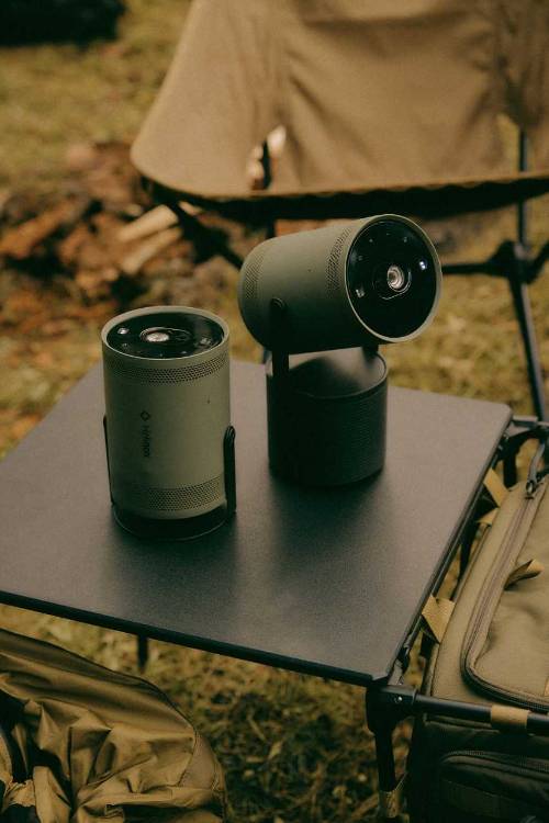 삼성전자가 글로벌 아웃도어 브랜드 헬리녹스와 함께 선보이는 '더 프리스타일' 한정판 패키지 [사진=삼성전자]