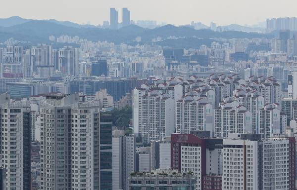 서울 시내 아파트단지 전경. 연합뉴스 