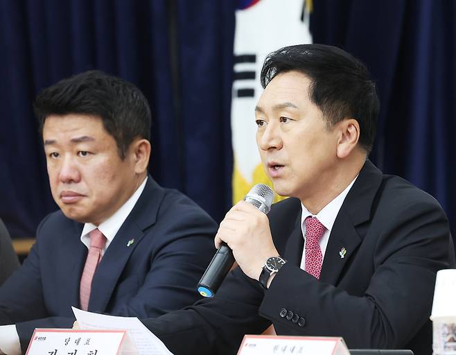 국민의힘 김기현 대표가 1일 오전 경기도 수원시 경기도당에서 열린 현장최고위원회의에서 발언하고 있다. [사진 = 연합뉴스]