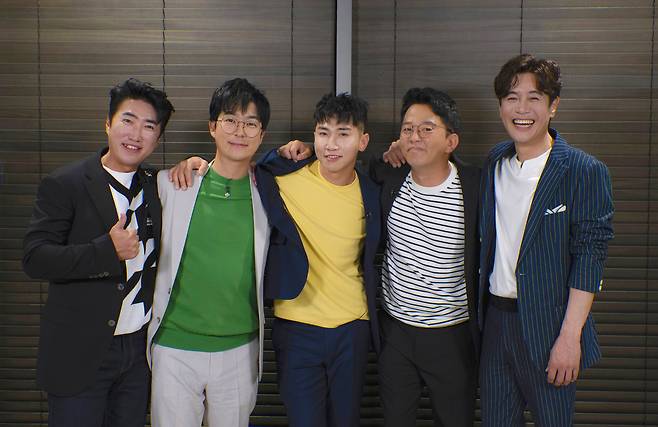 (왼쪽부터) 장동민, 홍인규, 유세윤, 김준호, 김대희/ 사진=MBN, 채널S, 라이프타임 '니돈내산 독박투어' 제공