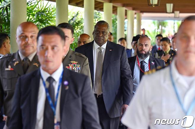 로이드 오스틴 미 국방부 장관이 2일(현지시간) 싱가포르에서 열린 아시아안보회의(ASC·샹그릴라 대화)에 참석하고 있다. 2023.06.02. ⓒ 로이터=뉴스1 ⓒ News1 정윤영 기자