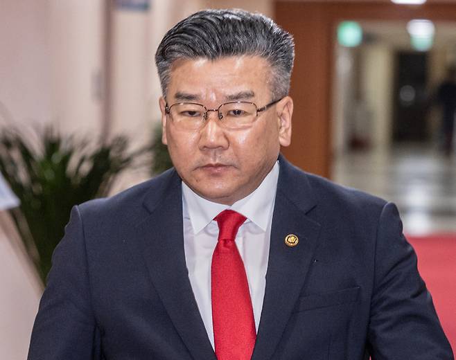 유병호 감사원 사무총장이 지난 4월 11일 서울 종로구 정부서울청사에서 열린 국무회의에 입장하고 있다. 연합뉴스