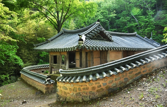 안희제 선생이 공부한 고산재. 그가 부산에 세운 백산상회는 독립운동의 전초기지가 됐다.