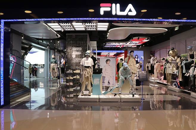 중국 베이징의 한 쇼핑몰 안에 있는 휠라(FILA) 매장. 중국 안타스포츠가 휠라의 중국 상표권을 갖고 있다. /베이징=김남희 특파원