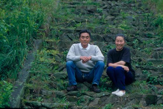 김차섭과 그의 아내 김명희, 춘천 북산면 내평리.