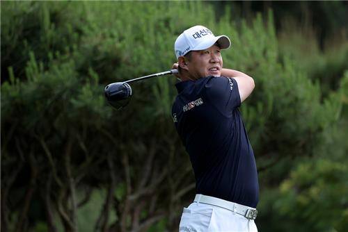 강경남의 8강전 경기 모습[KPGA 제공]